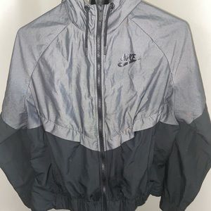 Nike windbreaker jacket